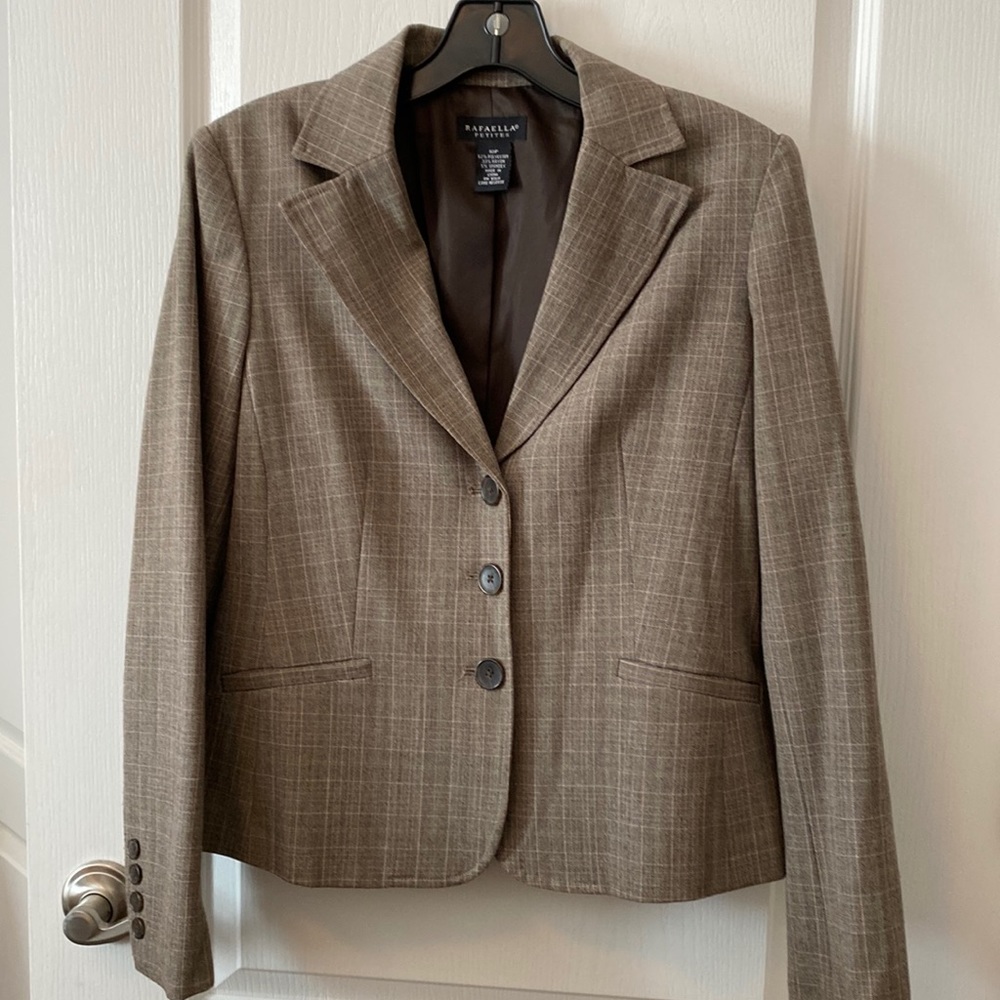 Rafaela Petites 3 piece business suit. Jacket size 10P. Pants/skirt size is 8P.